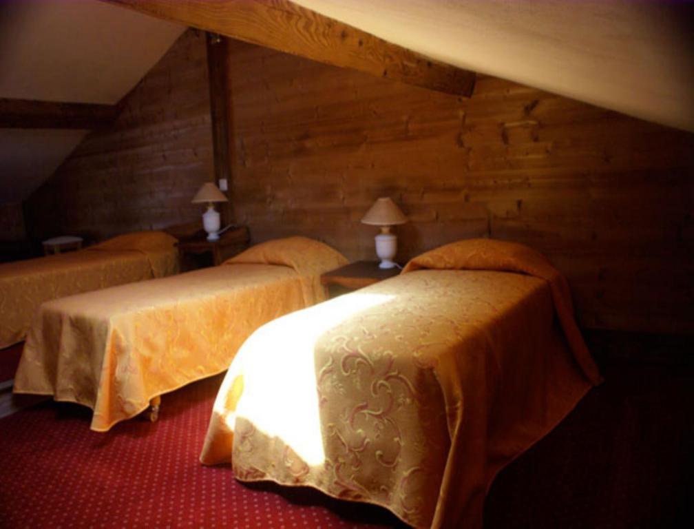 Le Relais De L'Abbaye Hotel Tournus Room photo